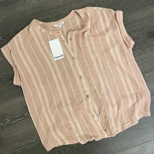 Splendid Linen Top.